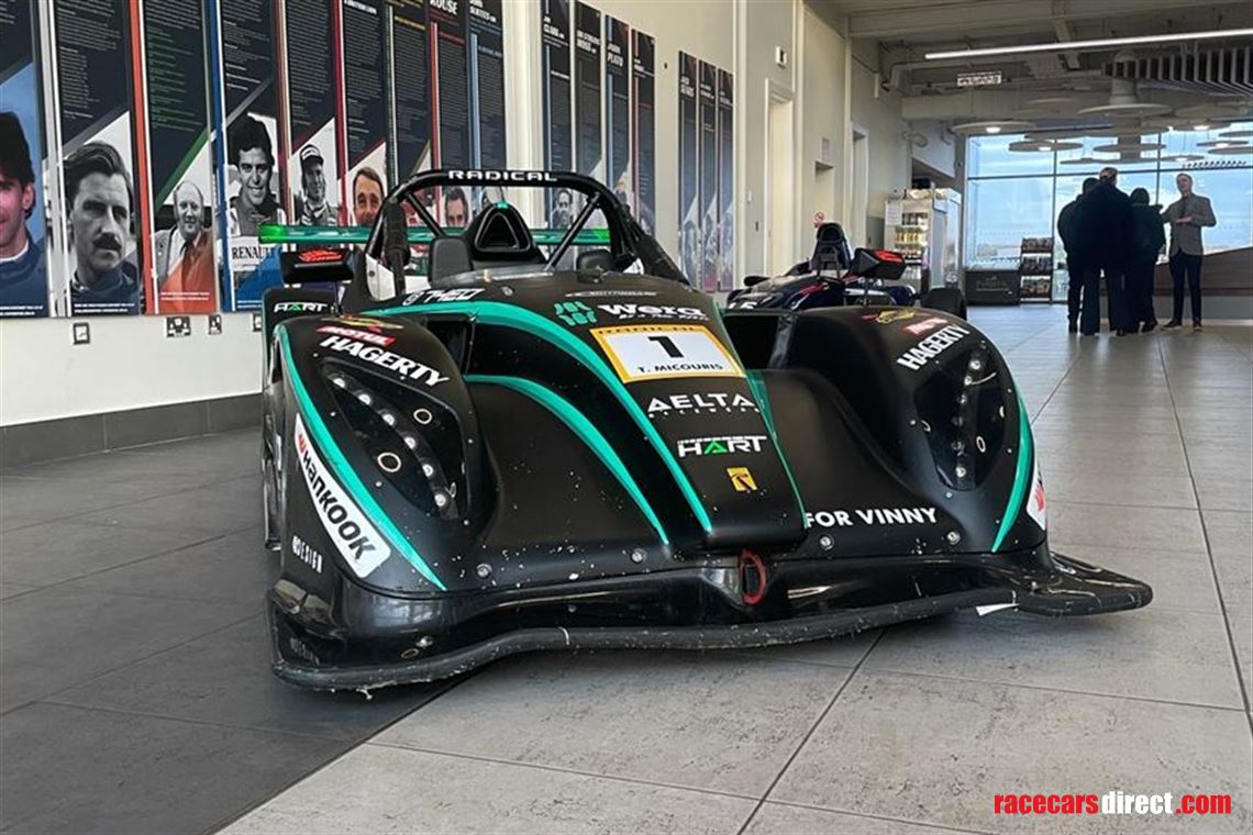 championship-winning-radical-sr1