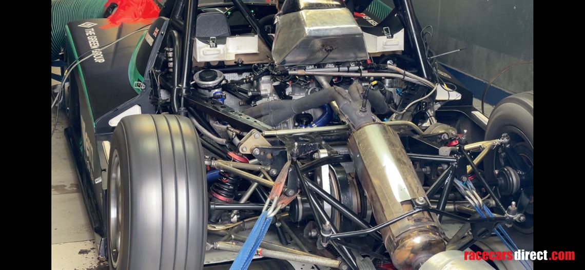 championship-winning-radical-sr1