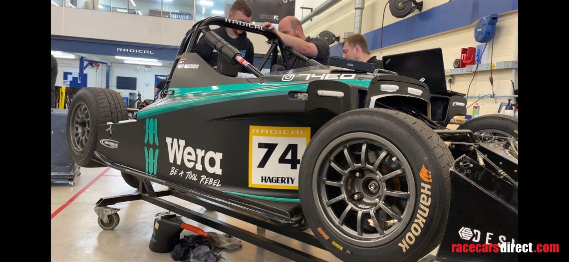 championship-winning-radical-sr1