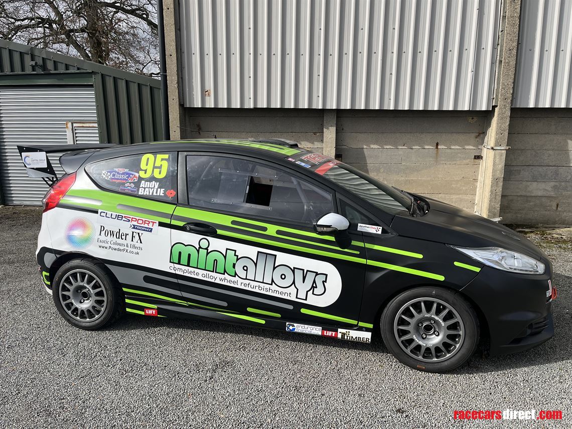 ford-fiesta-st-240-price-reduced