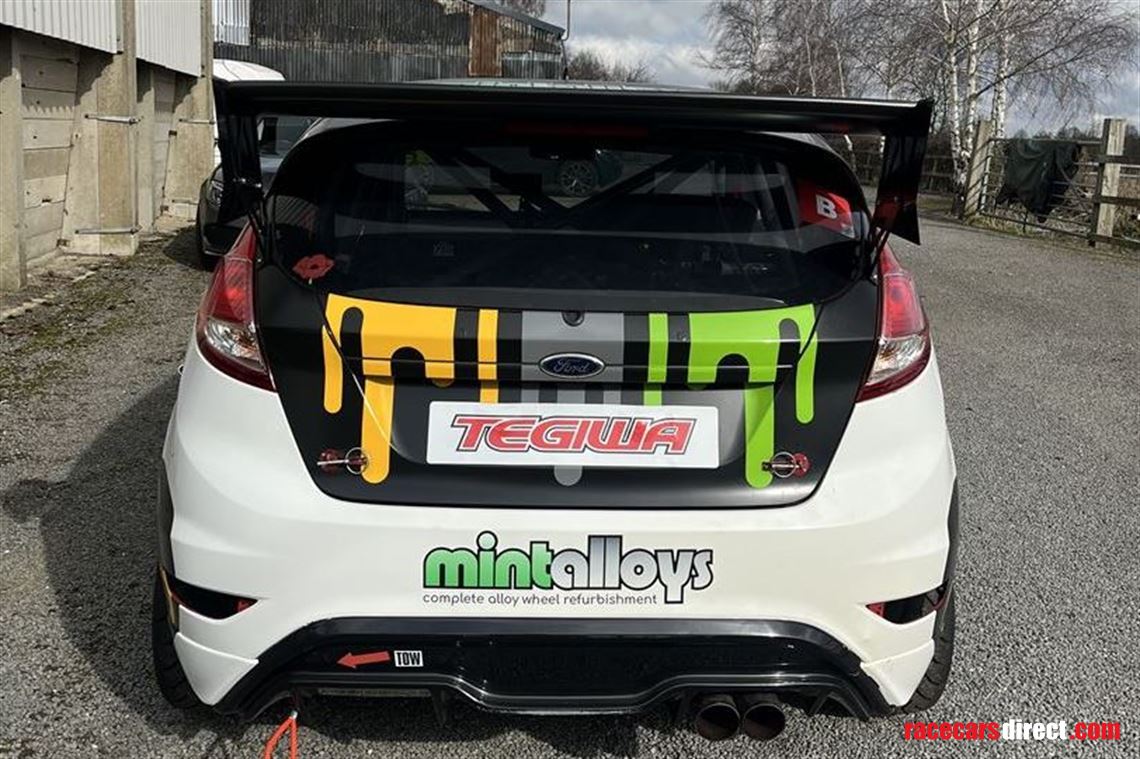 ford-fiesta-st-240-price-reduced