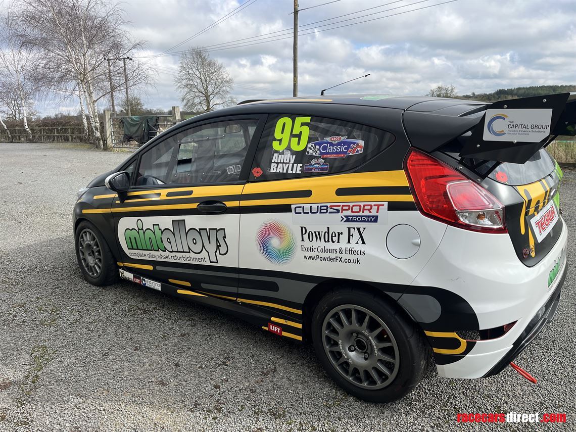 ford-fiesta-st-240-price-reduced