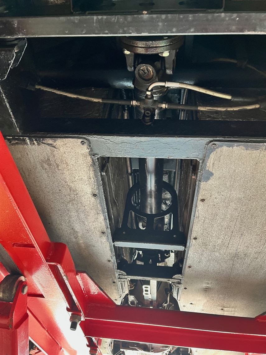 ginetta-g40r-2014---a-full-package---re-adver