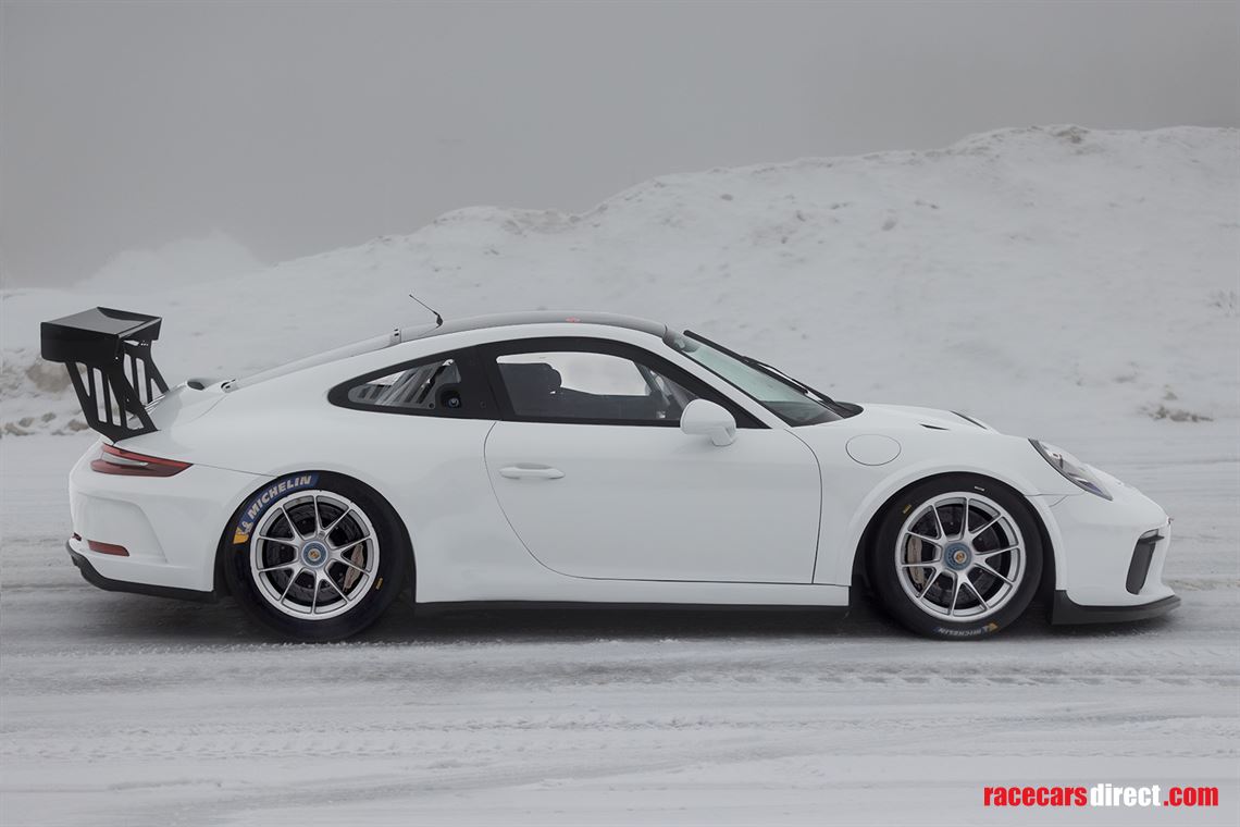 porsche-9912-gt3-cup---ready-for-race
