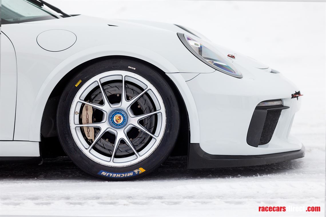 porsche-9912-gt3-cup---ready-for-race