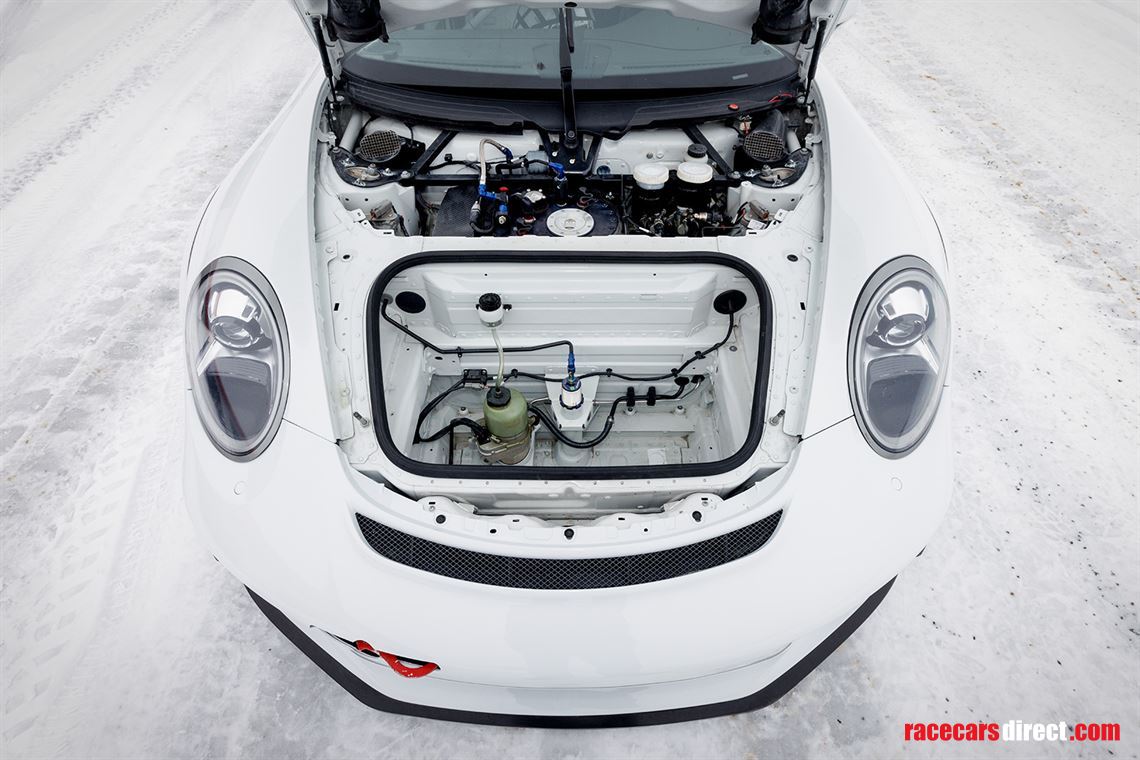 porsche-9912-gt3-cup---ready-for-race