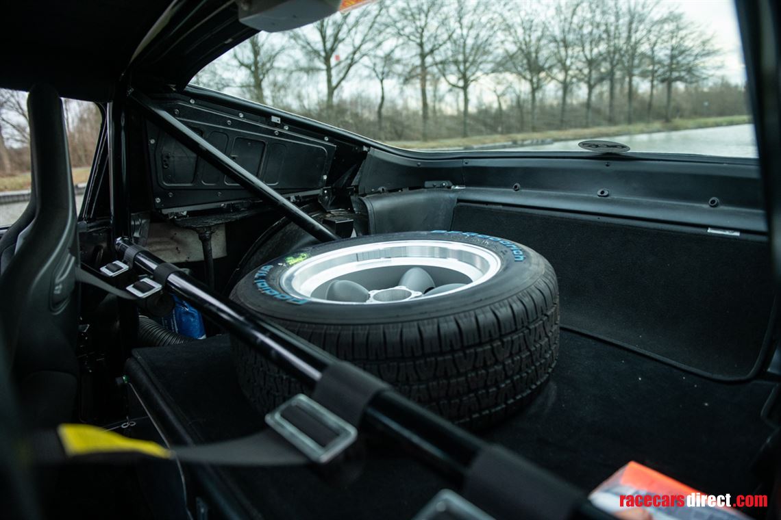 ford-mustang-fastback-1964-peking-paris-entra