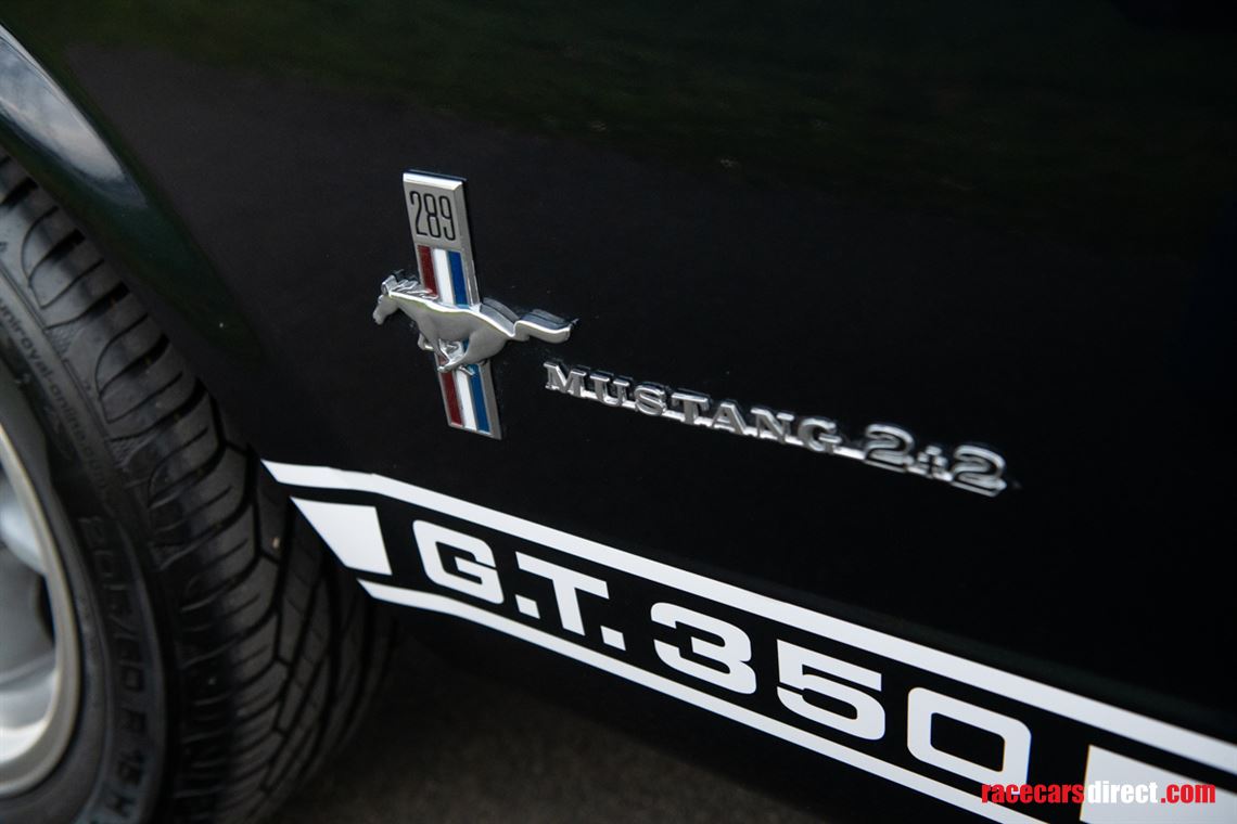 ford-mustang-fastback-1964-peking-paris-entra