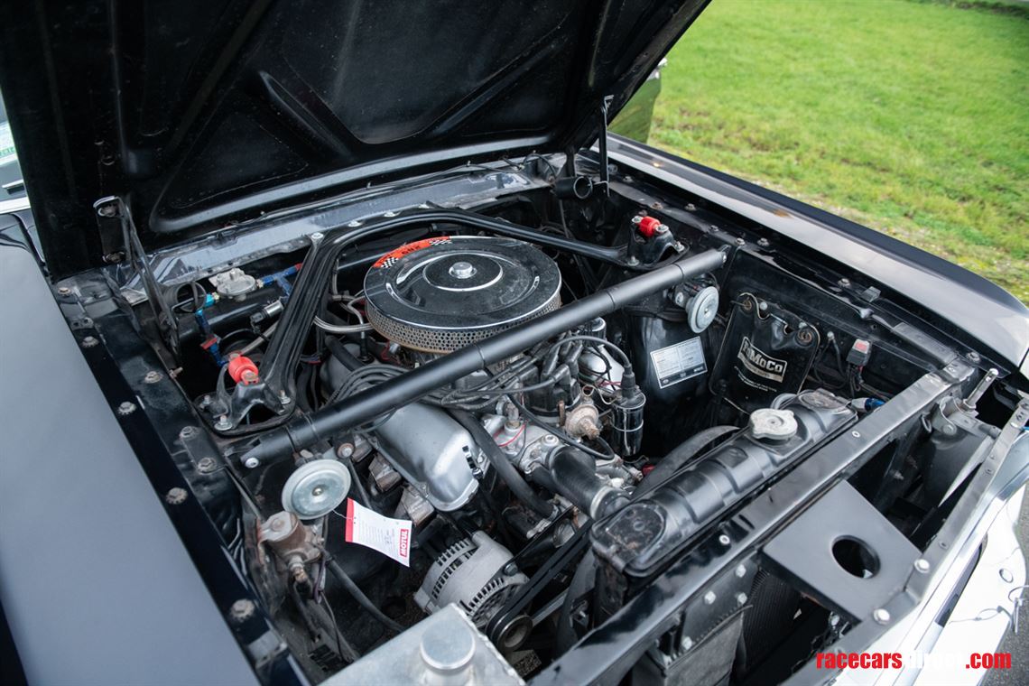 ford-mustang-fastback-1964-peking-paris-entra