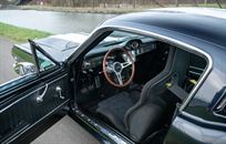 ford-mustang-fastback-1964-peking-paris-entra