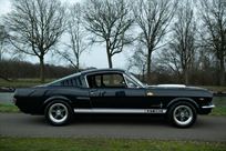 ford-mustang-fastback-1964-peking-paris-entra
