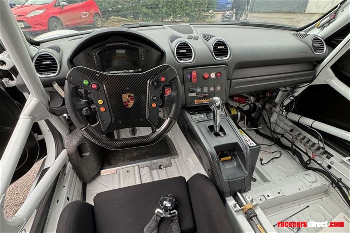 porsche-cayman-clubsport