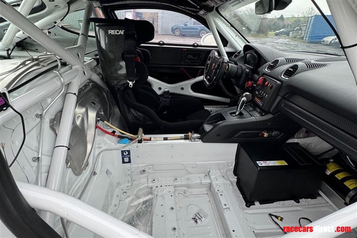 porsche-cayman-clubsport