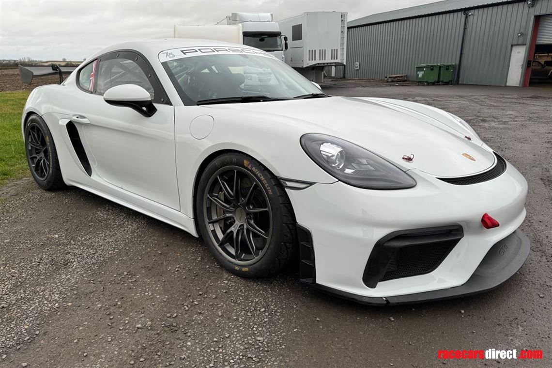porsche-cayman-clubsport