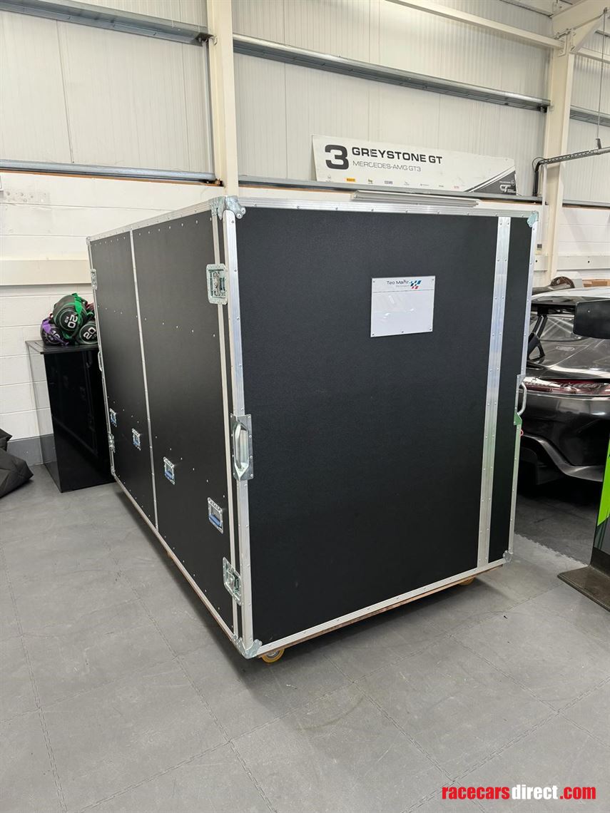 large-flight-case-cover