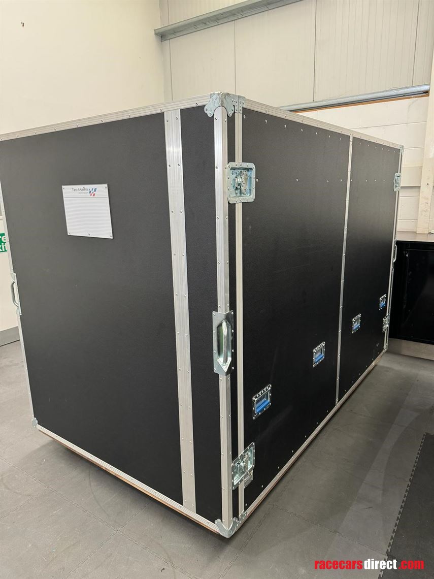 large-flight-case-cover