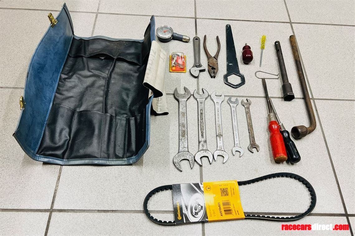 tool-bag-complete-as-in-photos-for-porsche-35