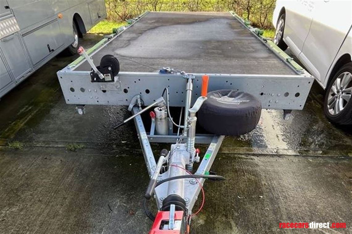 woodford-fbt-231-tilt-bedflat-bed-tri-axle-tr