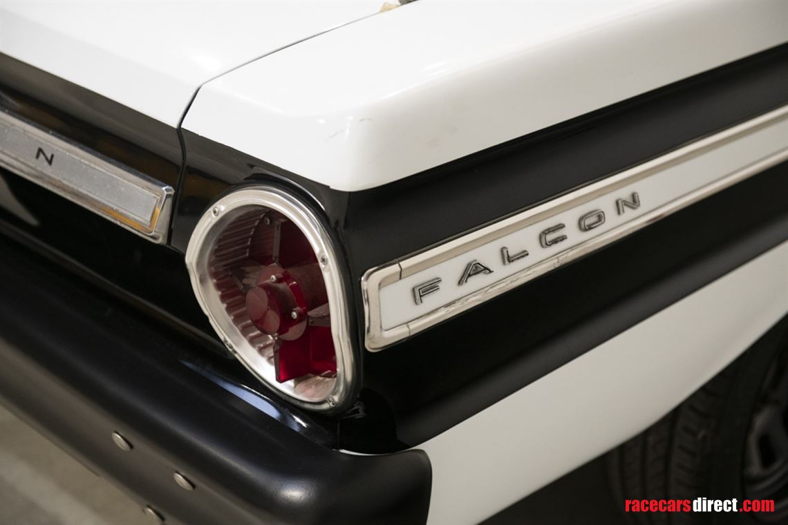 1965-ford-falcon-futura