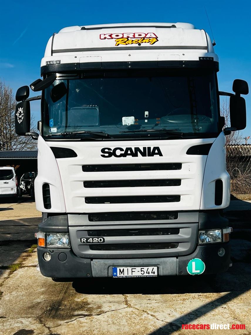 scania-tractor-unit-with-ex-jordan-f1-team-tr