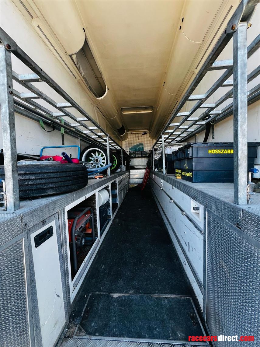 scania-tractor-unit-with-ex-jordan-f1-team-tr