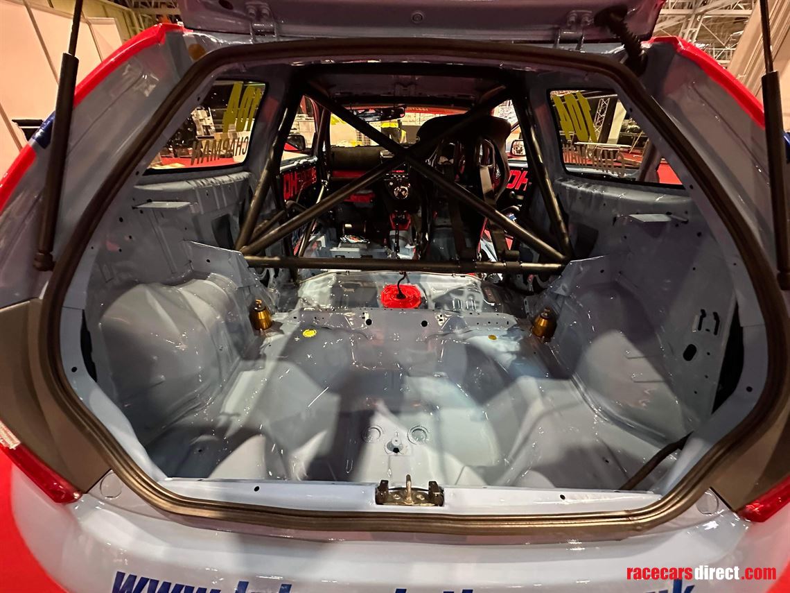 honda-civic-type-r-trophy-car