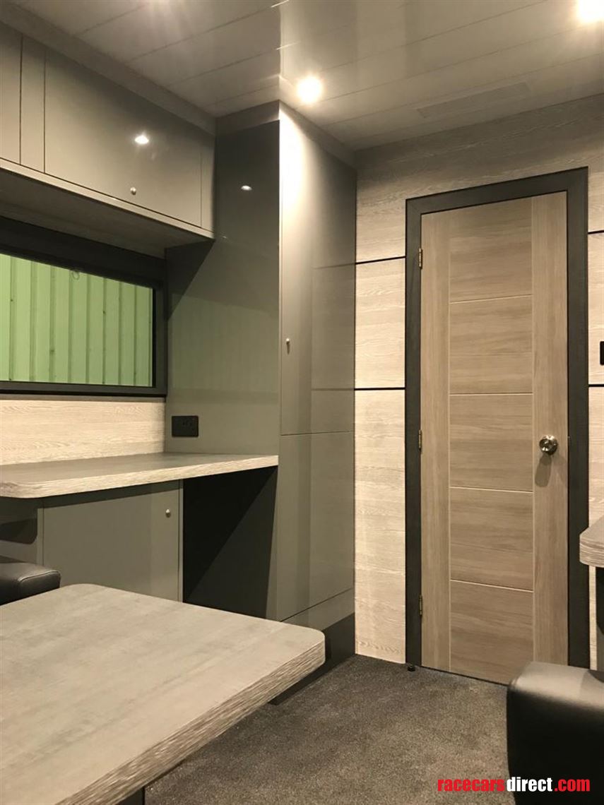 race-trailer-with-office-awning-tractor-unit