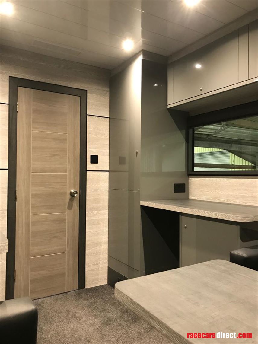 race-trailer-with-office-awning-tractor-unit