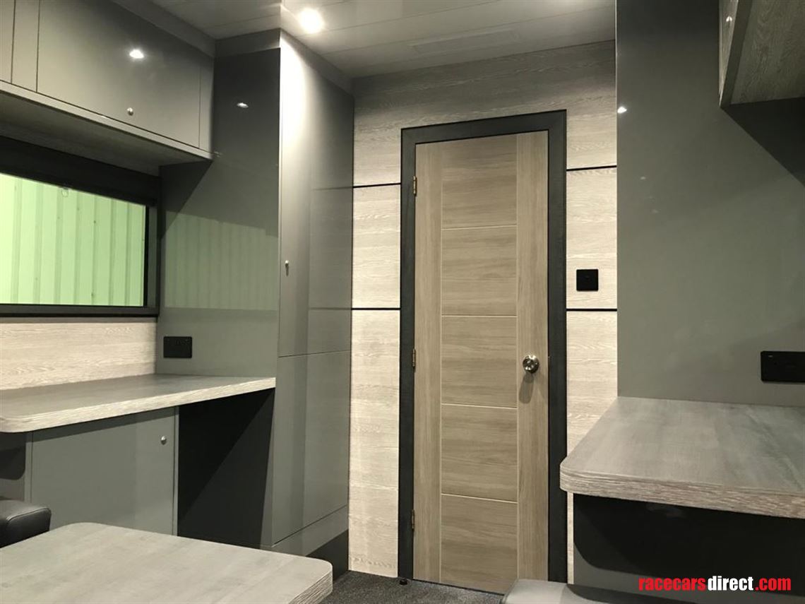 race-trailer-with-office-awning-tractor-unit