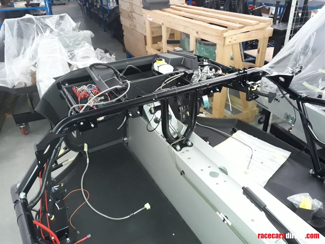 rare-zenos-e10-chassis-brand-new-for-sale