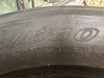 2-pirelli-gt3-tyres-325-680-18-dhd2