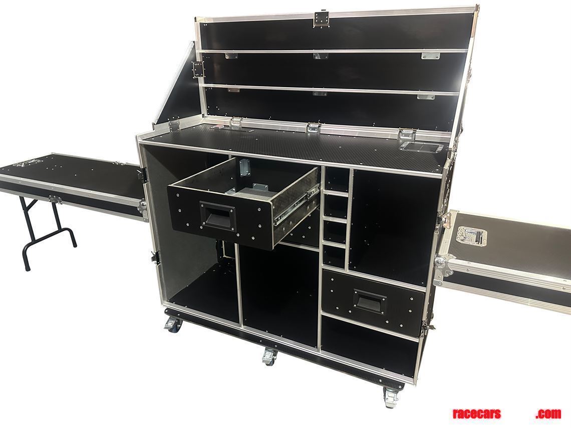 hospitality-flight-case-with-storage-vme-hc21