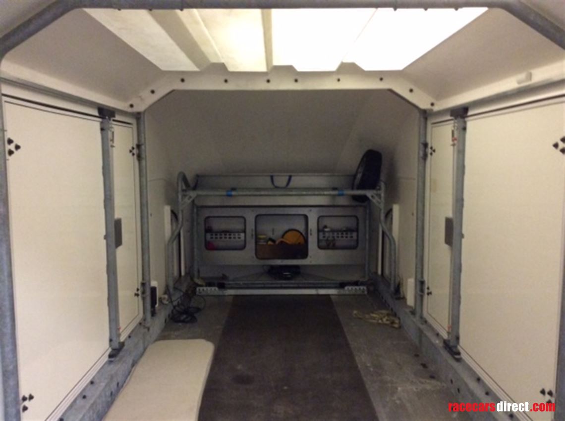 brian-james-race-transporter-5