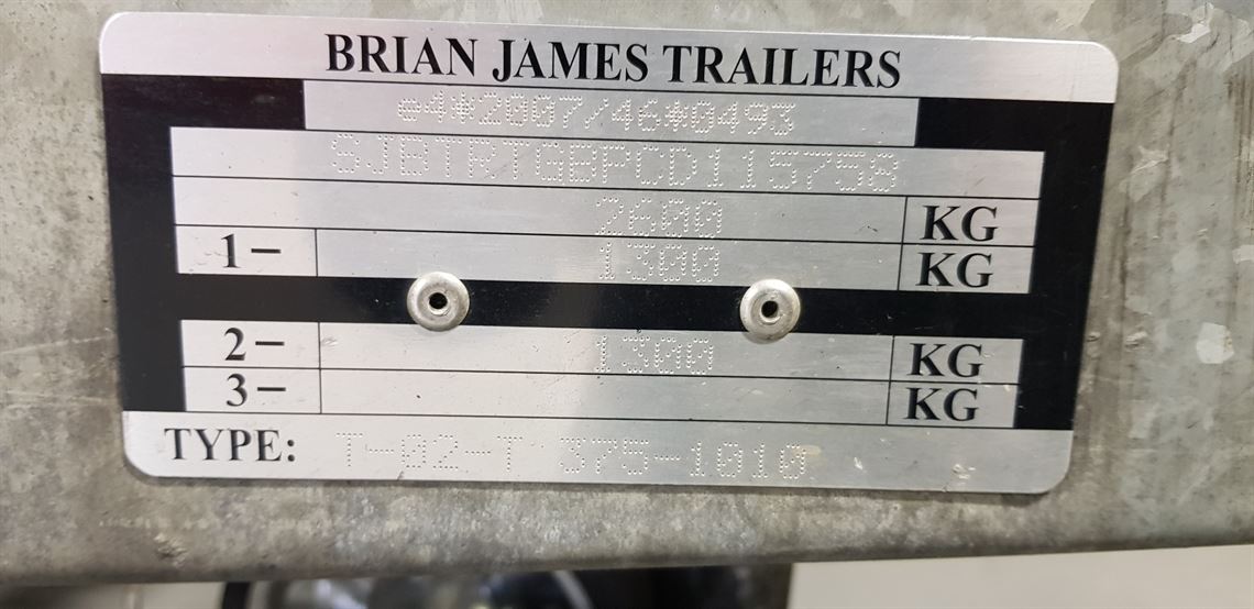 brian-james-race-transporter-5