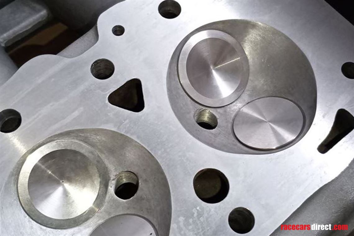 qed-new-full-race-twincam-cylinder-head