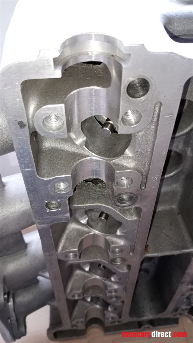 qed-new-full-race-twincam-cylinder-head