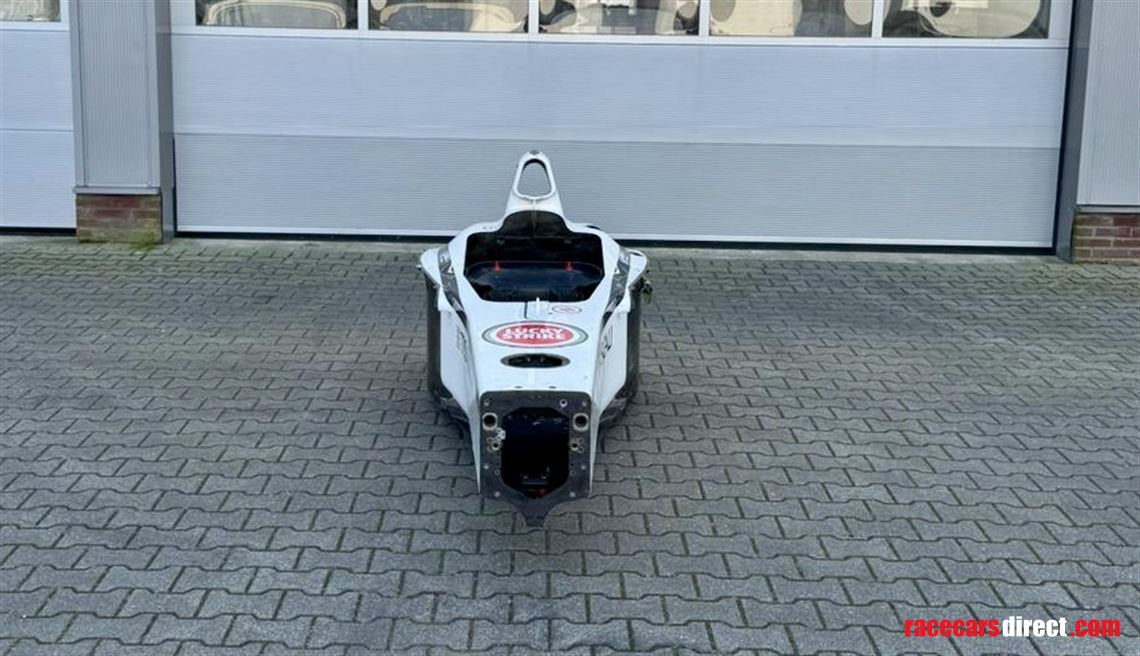 f1-original-full-carbon-bar-honda-monocoque