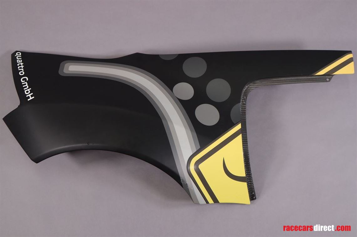 audi-r8-lms-gt3-side-wall-right-side