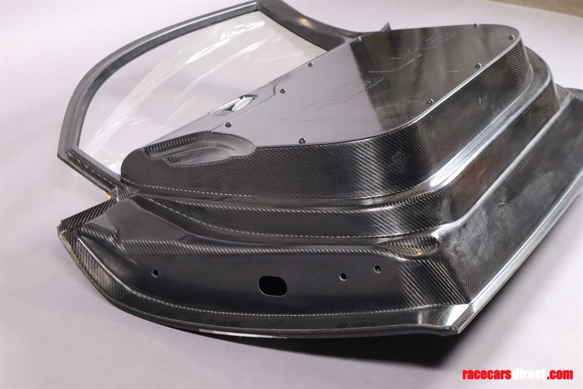 audi-r8-lms-gt3-door-right-with-window-and-do