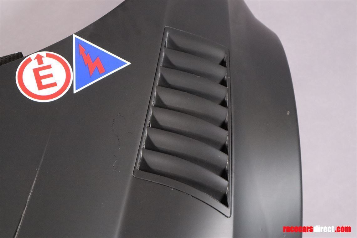 audi-r8-lms-gt3-front-bonnet-front-lid-year-2