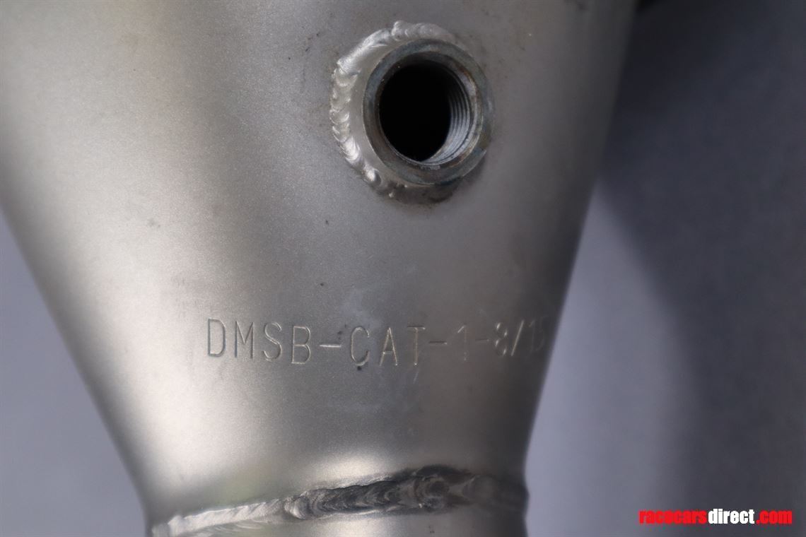 audi-r8-lms-gt3-rear-silencer-left-and-right