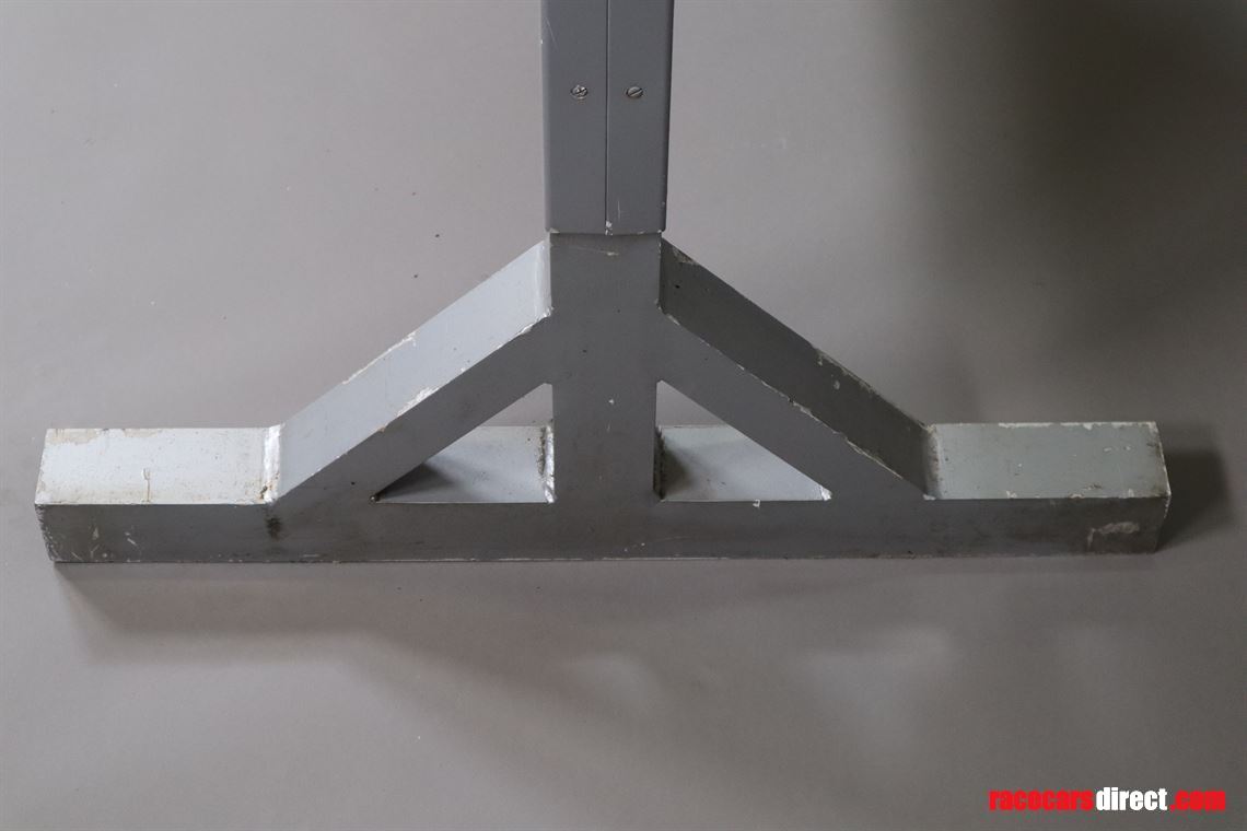 porsche-advertising-display-sign-from-the-90s