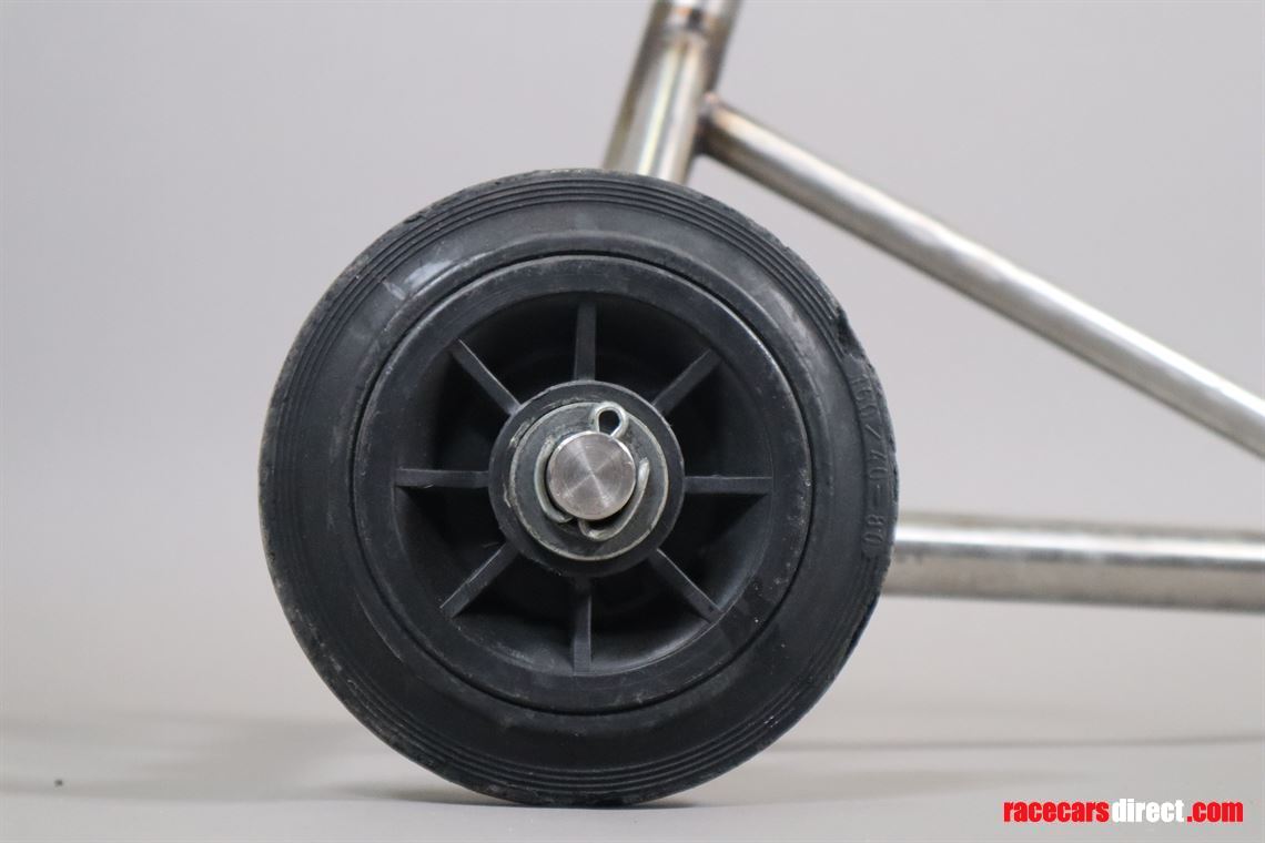 formula-bmw-car-lifter-trolley