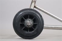 formula-bmw-car-lifter-trolley