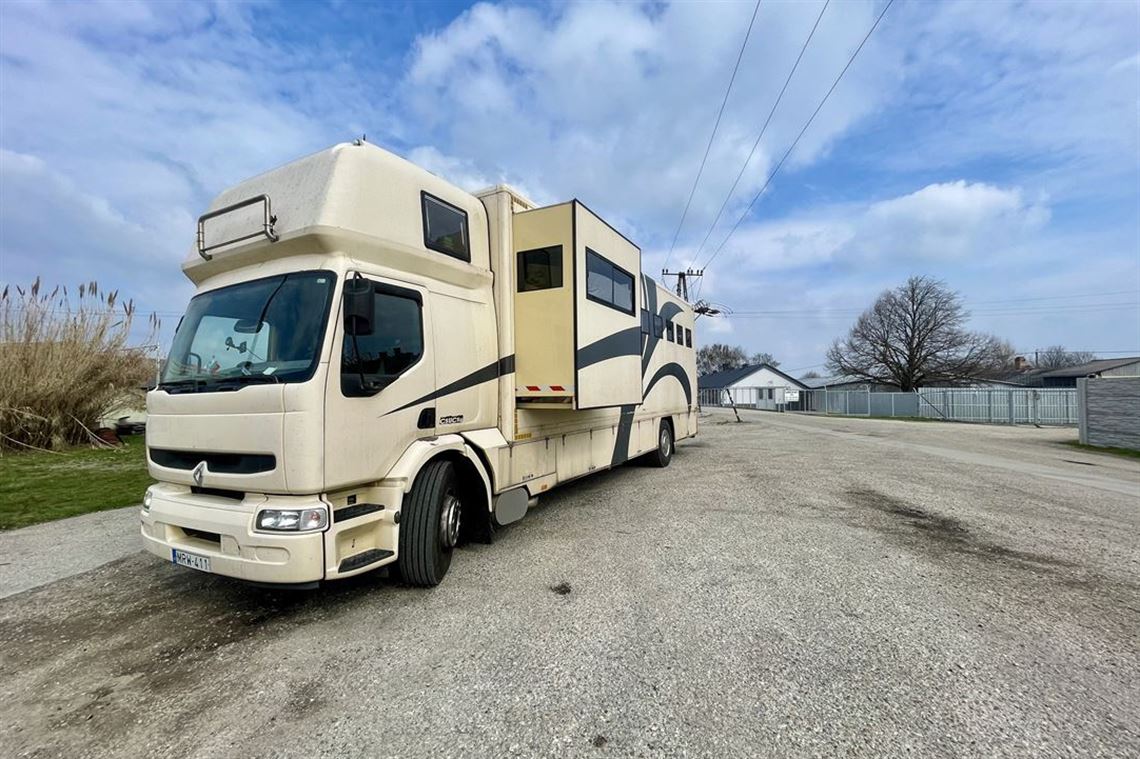 renault-premium-low-mileage-lhd