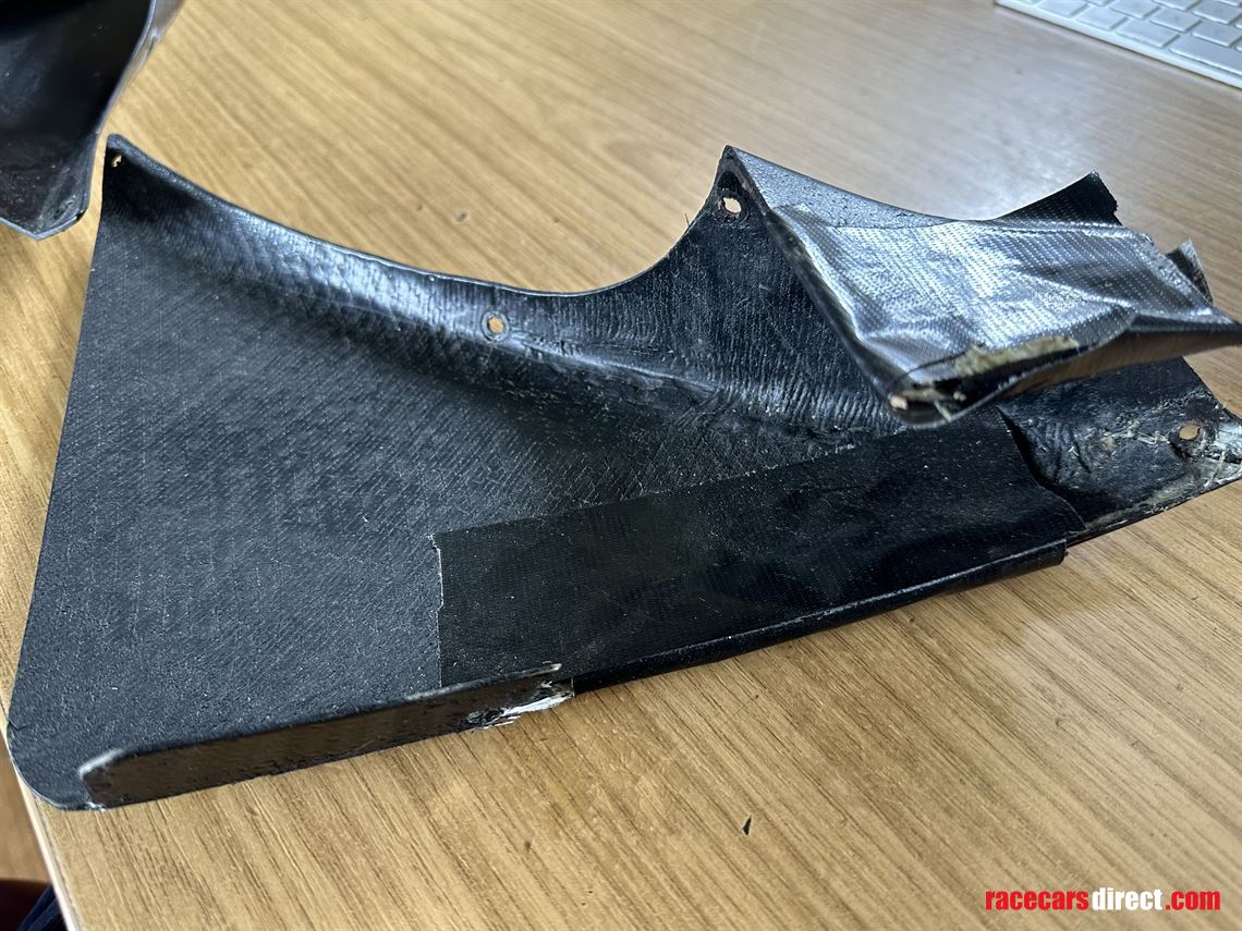 original-2009-ginetta-g50-dive-planes