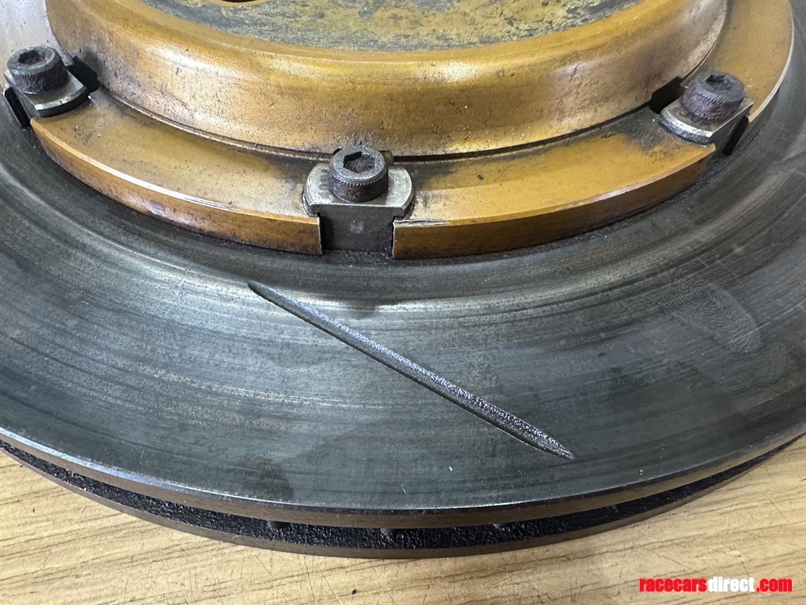 ginetta-g50-brake-brake-discs-bells-and-fixin