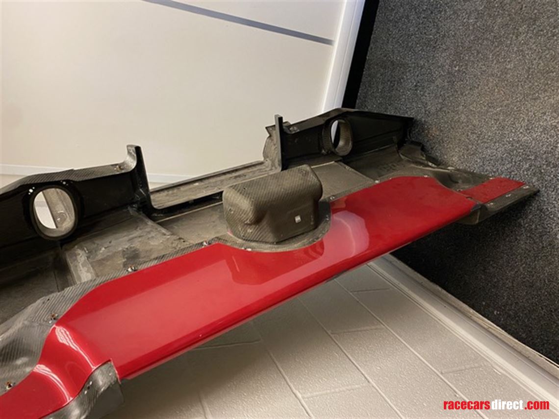 lola-1280-body-panels