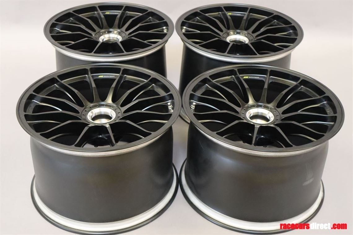 bmw-m4-dtm-and-audi-rs5-dtm-wheels-also-for-s