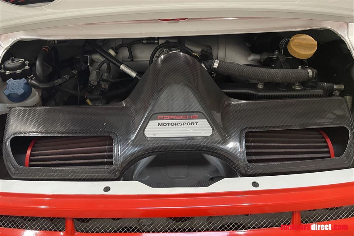 2010-porsche-997-gt3-r